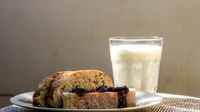 Best Non-Dairy Milk for Lattes: A Barista's Honest Ranking