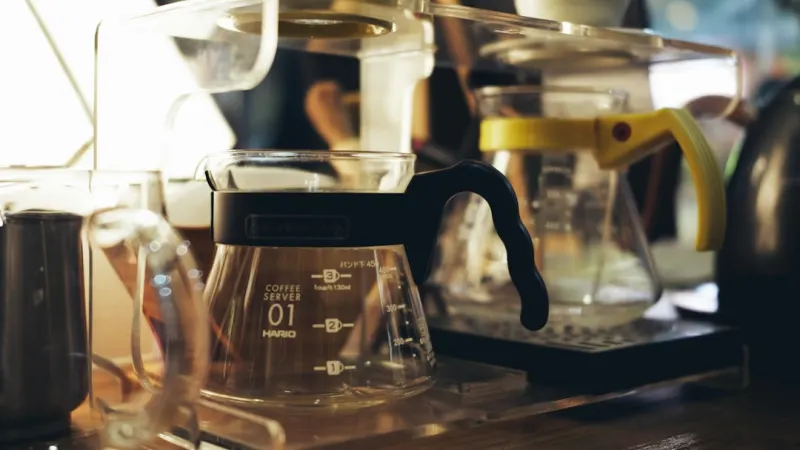 How to Clean a Coffee Maker with Vinegar: Step-by-Step
