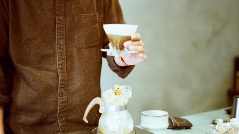 How to Make Vanilla Coffee Syrup at Home: Your Barista Secret